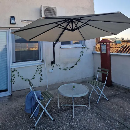 Vera Apartment *